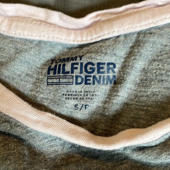 Tommy Hilfiger Denim Tee - Picture 2 of 4